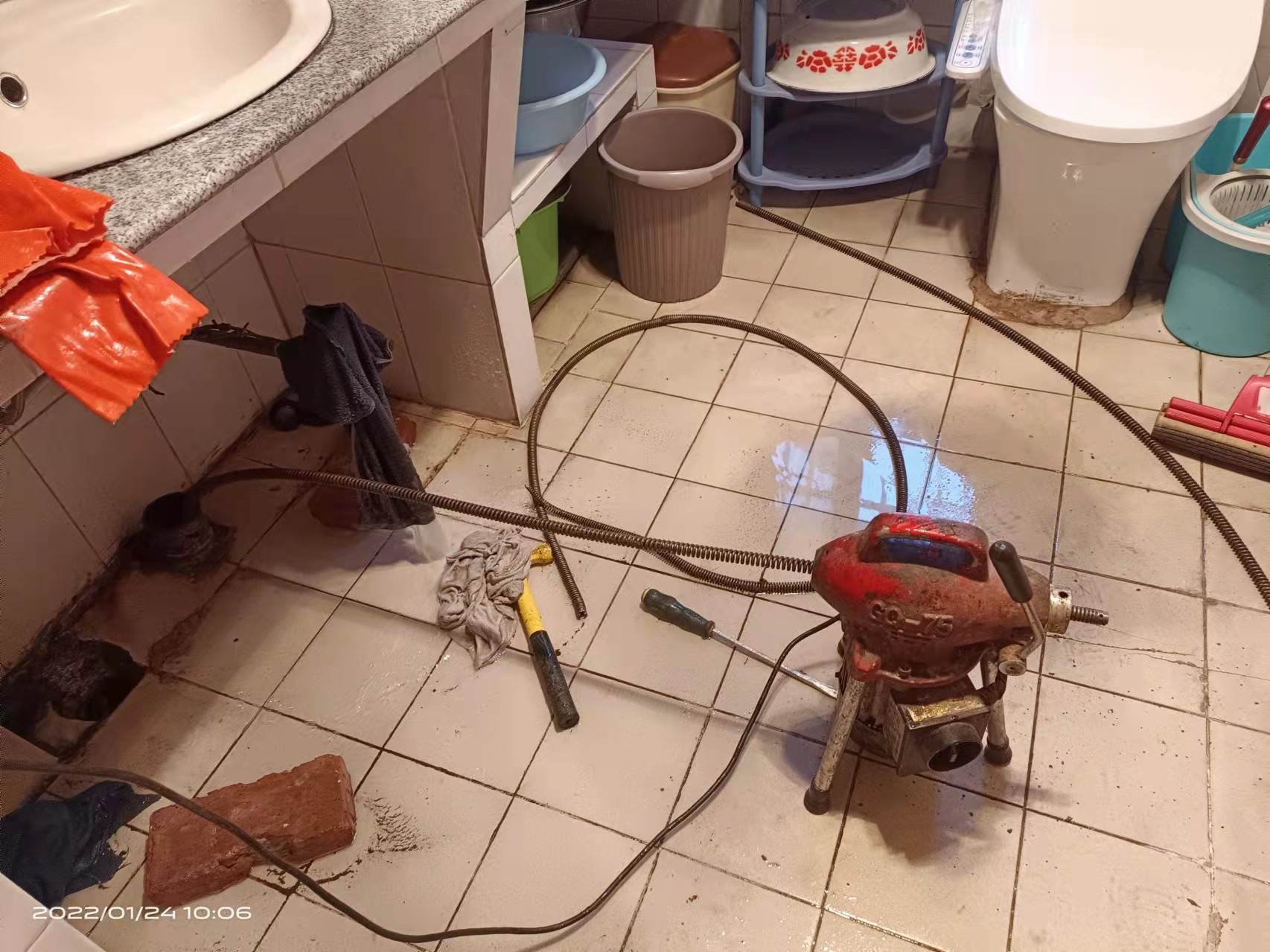 大安镇疏通厨房下水道，地漏疏通