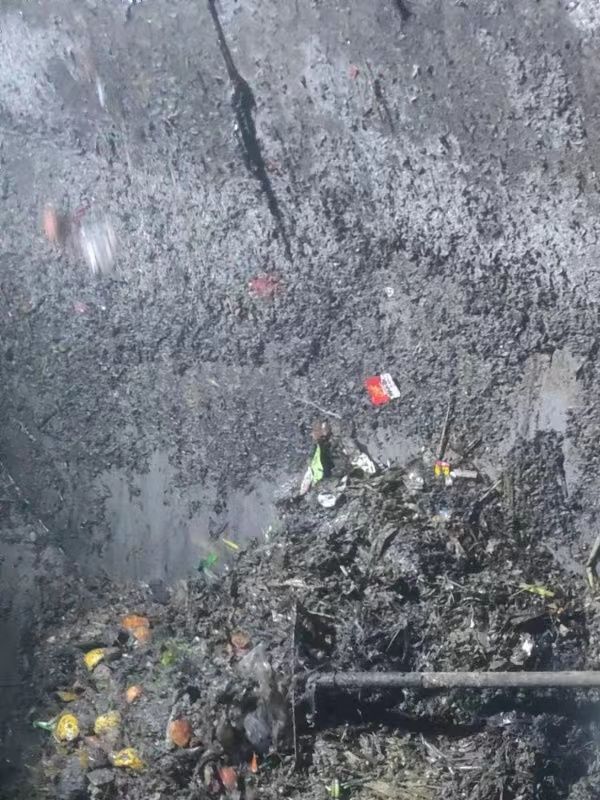 大安镇污水池清理